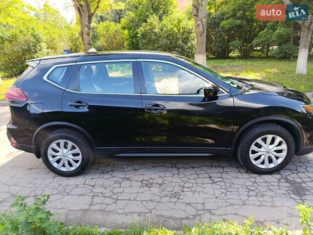 Черный Ниссан Rogue, объемом двигателя 2.49 л и пробегом 84 тыс. км за 13800 $, фото 6 на Automoto.ua