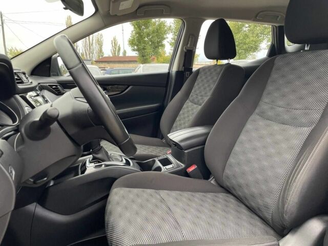 Чорний Ніссан Rogue, об'ємом двигуна 2 л та пробігом 12 тис. км за 16500 $, фото 10 на Automoto.ua