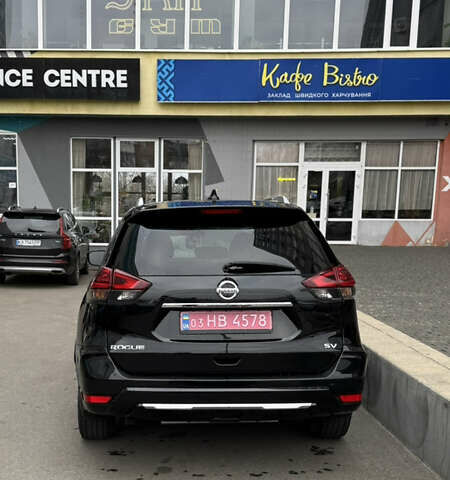 Черный Ниссан Rogue, объемом двигателя 2.49 л и пробегом 210 тыс. км за 14600 $, фото 5 на Automoto.ua