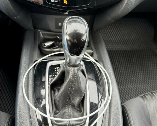 Чорний Ніссан Rogue, об'ємом двигуна 2.49 л та пробігом 136 тис. км за 17300 $, фото 24 на Automoto.ua