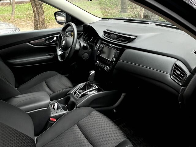 Черный Ниссан Rogue, объемом двигателя 2.5 л и пробегом 101 тыс. км за 17200 $, фото 14 на Automoto.ua