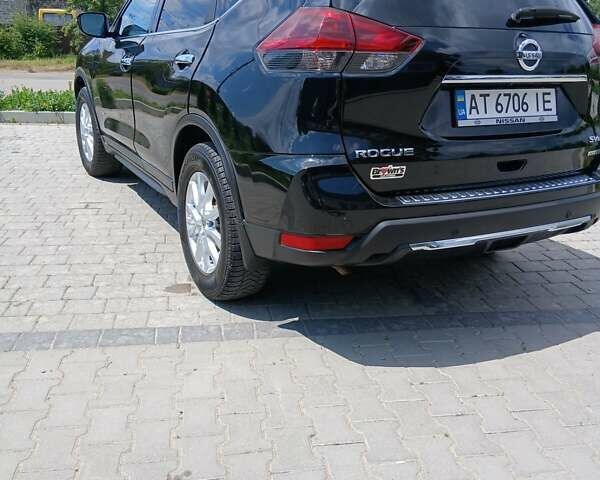 Черный Ниссан Rogue, объемом двигателя 2 л и пробегом 91 тыс. км за 16700 $, фото 3 на Automoto.ua