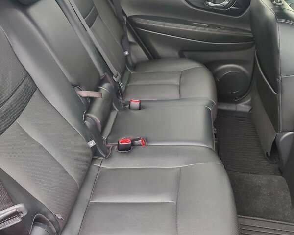 Чорний Ніссан Rogue, об'ємом двигуна 2.49 л та пробігом 34 тис. км за 18699 $, фото 14 на Automoto.ua