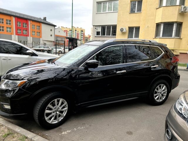 Черный Ниссан Rogue, объемом двигателя 2.5 л и пробегом 101 тыс. км за 17200 $, фото 2 на Automoto.ua