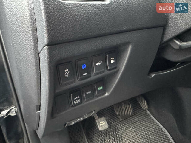 Черный Ниссан Rogue, объемом двигателя 2.49 л и пробегом 83 тыс. км за 17490 $, фото 18 на Automoto.ua