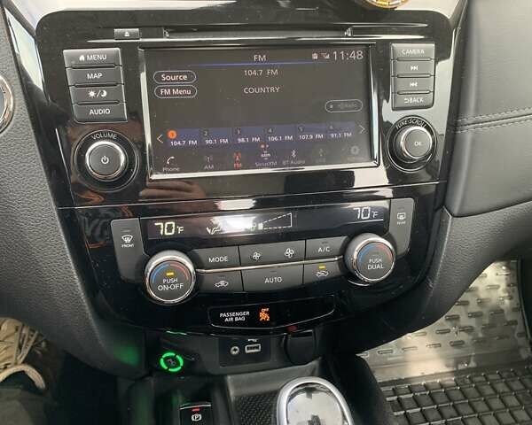 Черный Ниссан Rogue, объемом двигателя 2.49 л и пробегом 62 тыс. км за 13500 $, фото 29 на Automoto.ua