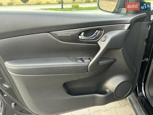 Черный Ниссан Rogue, объемом двигателя 2.49 л и пробегом 120 тыс. км за 16900 $, фото 9 на Automoto.ua