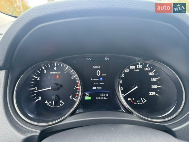 Чорний Ніссан Rogue, об'ємом двигуна 2.49 л та пробігом 198 тис. км за 16000 $, фото 10 на Automoto.ua