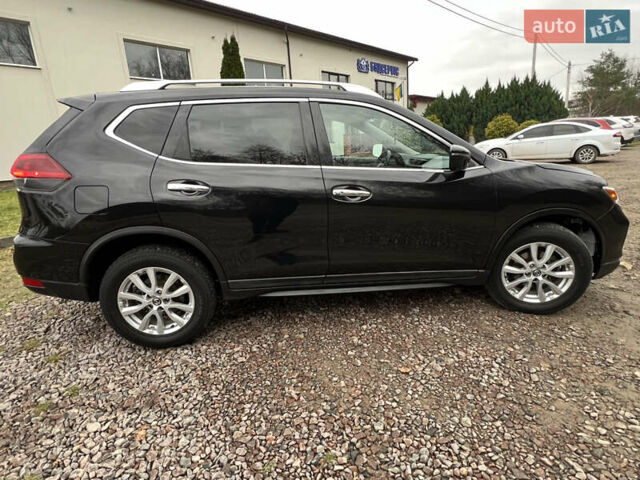 Черный Ниссан Rogue, объемом двигателя 2.49 л и пробегом 161 тыс. км за 14300 $, фото 8 на Automoto.ua