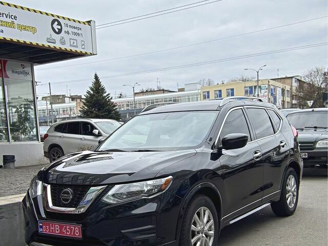 Чорний Ніссан Rogue, об'ємом двигуна 0 л та пробігом 210 тис. км за 14600 $, фото 1 на Automoto.ua