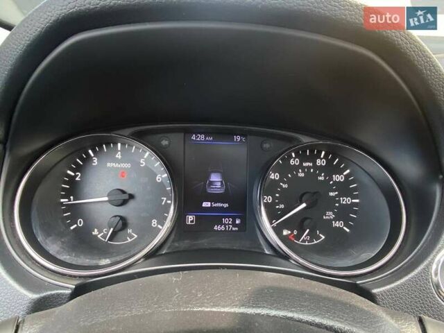 Черный Ниссан Rogue, объемом двигателя 2.49 л и пробегом 46 тыс. км за 18700 $, фото 19 на Automoto.ua