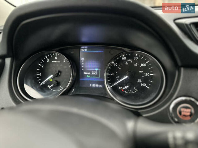 Чорний Ніссан Rogue, об'ємом двигуна 2.5 л та пробігом 190 тис. км за 14500 $, фото 12 на Automoto.ua