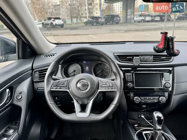 Чорний Ніссан Rogue, об'ємом двигуна 2.49 л та пробігом 136 тис. км за 17300 $, фото 12 на Automoto.ua