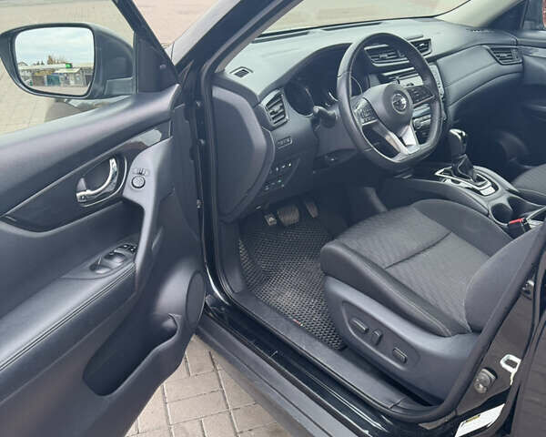 Чорний Ніссан Rogue, об'ємом двигуна 2.49 л та пробігом 198 тис. км за 16000 $, фото 14 на Automoto.ua