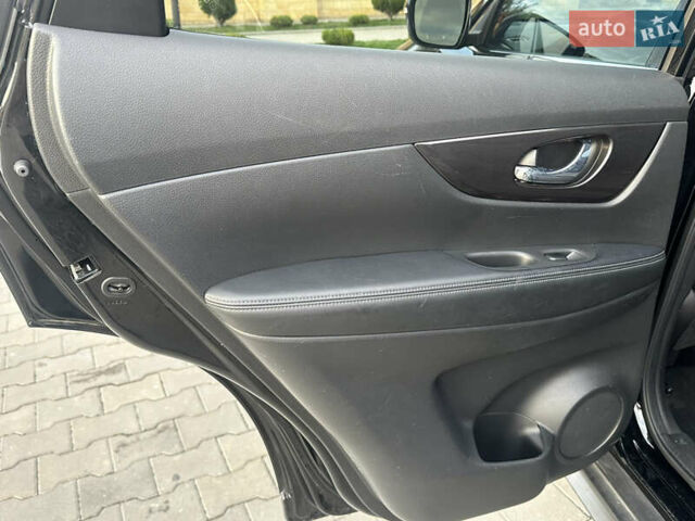 Черный Ниссан Rogue, объемом двигателя 2.49 л и пробегом 120 тыс. км за 16900 $, фото 10 на Automoto.ua