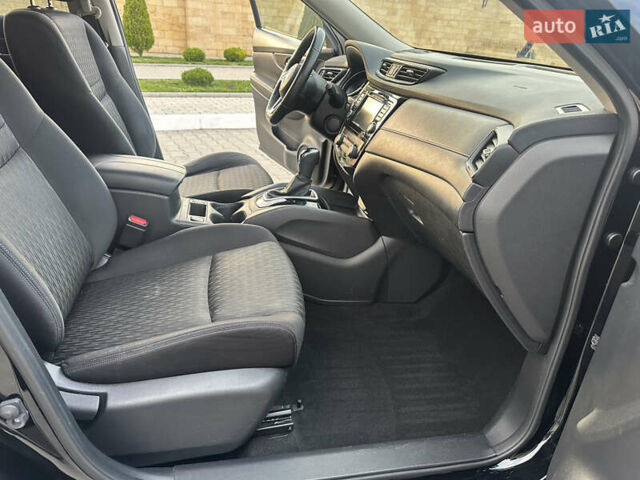 Черный Ниссан Rogue, объемом двигателя 2.49 л и пробегом 120 тыс. км за 16900 $, фото 6 на Automoto.ua
