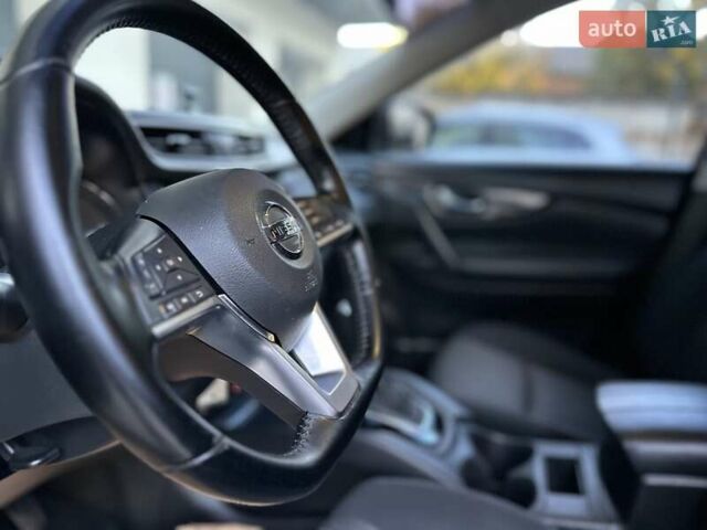 Черный Ниссан Rogue, объемом двигателя 2.5 л и пробегом 72 тыс. км за 14990 $, фото 12 на Automoto.ua
