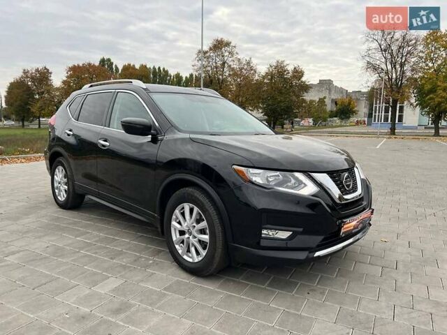 Черный Ниссан Rogue, объемом двигателя 2.49 л и пробегом 61 тыс. км за 14800 $, фото 2 на Automoto.ua