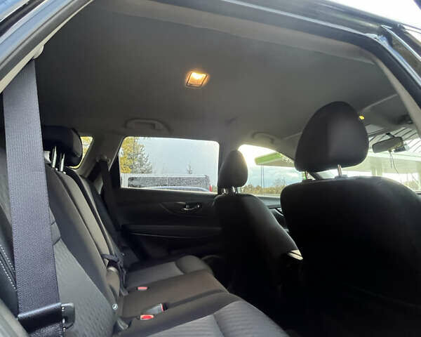 Черный Ниссан Rogue, объемом двигателя 2.49 л и пробегом 81 тыс. км за 14500 $, фото 44 на Automoto.ua