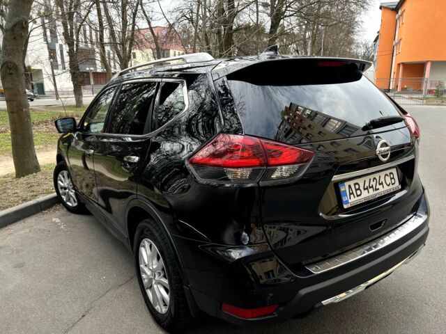 Черный Ниссан Rogue, объемом двигателя 2.5 л и пробегом 101 тыс. км за 17200 $, фото 4 на Automoto.ua