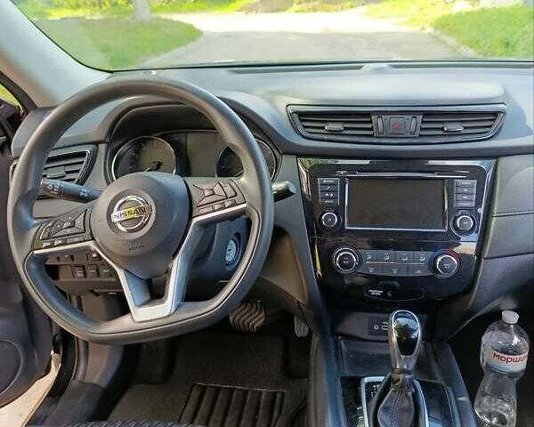 Черный Ниссан Rogue, объемом двигателя 2.49 л и пробегом 84 тыс. км за 13800 $, фото 3 на Automoto.ua