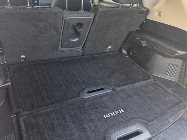 Черный Ниссан Rogue, объемом двигателя 2.5 л и пробегом 199 тыс. км за 14500 $, фото 19 на Automoto.ua