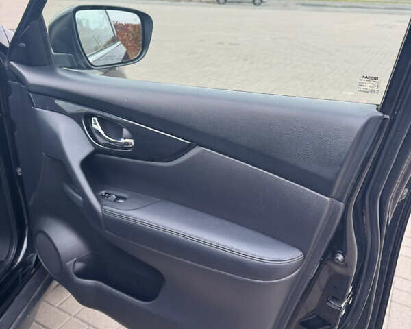 Чорний Ніссан Rogue, об'ємом двигуна 2.49 л та пробігом 198 тис. км за 16000 $, фото 26 на Automoto.ua