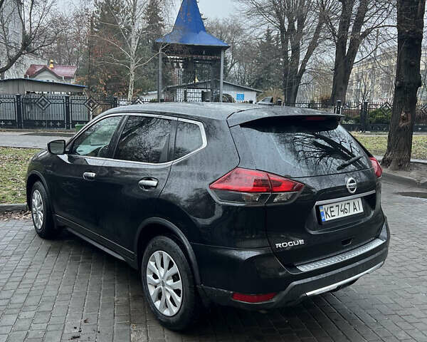 Черный Ниссан Rogue, объемом двигателя 2.49 л и пробегом 115 тыс. км за 14300 $, фото 4 на Automoto.ua