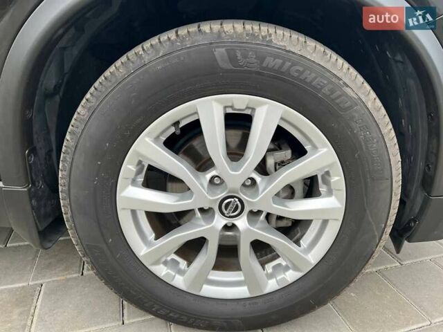 Черный Ниссан Rogue, объемом двигателя 2.49 л и пробегом 61 тыс. км за 14800 $, фото 21 на Automoto.ua