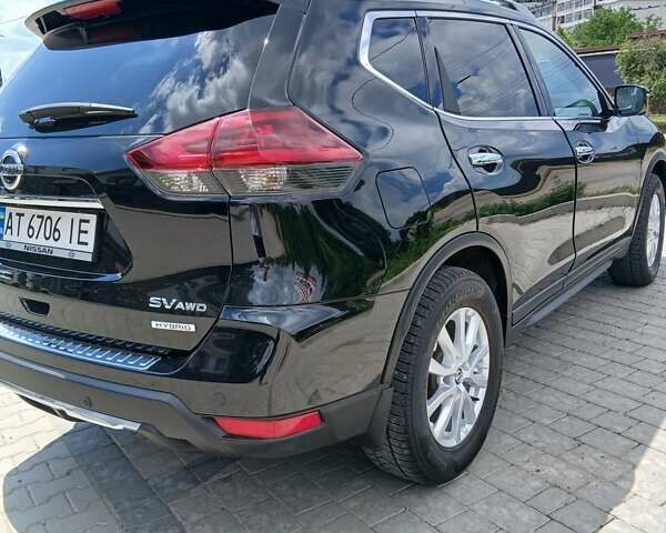 Черный Ниссан Rogue, объемом двигателя 2 л и пробегом 91 тыс. км за 16700 $, фото 4 на Automoto.ua