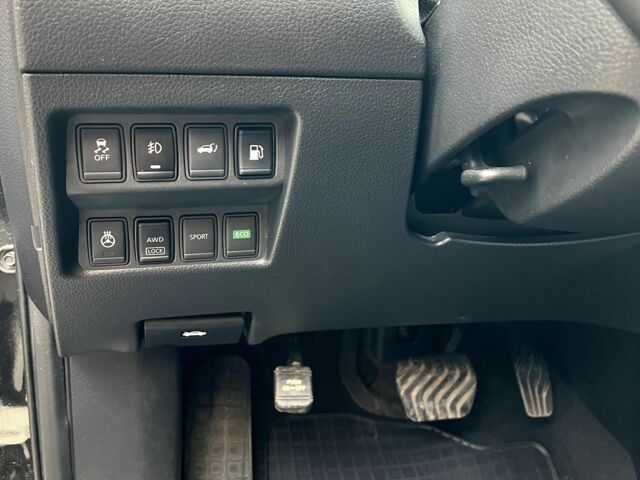 Черный Ниссан Rogue, объемом двигателя 2.5 л и пробегом 101 тыс. км за 17200 $, фото 20 на Automoto.ua