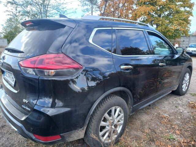 Черный Ниссан Rogue, объемом двигателя 2.5 л и пробегом 115 тыс. км за 17000 $, фото 1 на Automoto.ua