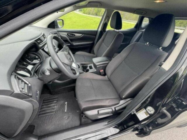 Черный Ниссан Rogue, объемом двигателя 2 л и пробегом 34 тыс. км за 5250 $, фото 9 на Automoto.ua