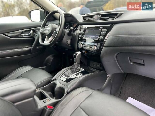 Черный Ниссан Rogue, объемом двигателя 2.5 л и пробегом 177 тыс. км за 14800 $, фото 29 на Automoto.ua