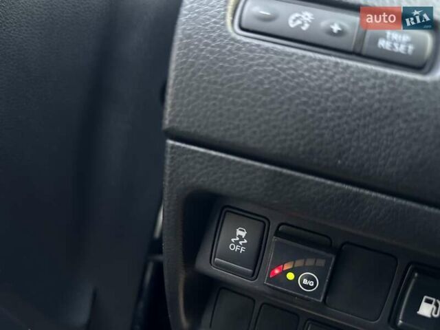 Черный Ниссан Rogue, объемом двигателя 2.5 л и пробегом 72 тыс. км за 14990 $, фото 22 на Automoto.ua