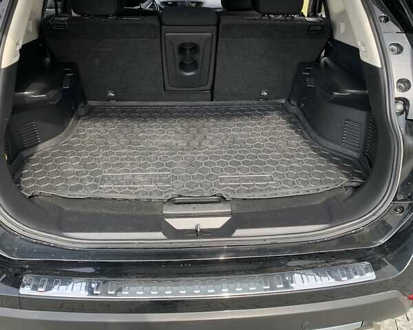 Черный Ниссан Rogue, объемом двигателя 2.49 л и пробегом 62 тыс. км за 13500 $, фото 23 на Automoto.ua