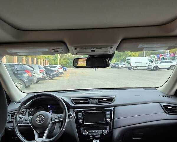 Черный Ниссан Rogue, объемом двигателя 2.49 л и пробегом 43 тыс. км за 18700 $, фото 4 на Automoto.ua