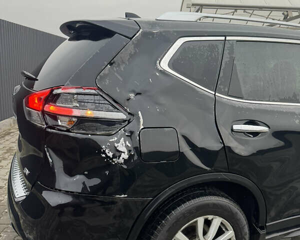 Черный Ниссан Rogue, объемом двигателя 2.49 л и пробегом 115 тыс. км за 8500 $, фото 4 на Automoto.ua