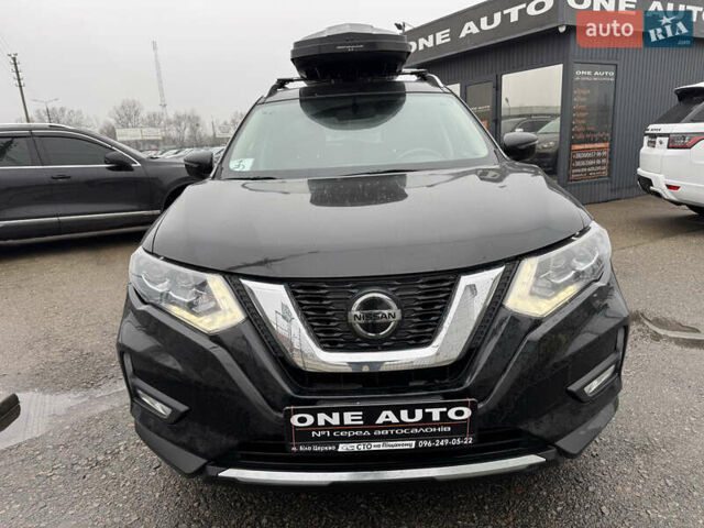 Черный Ниссан Rogue, объемом двигателя 2.49 л и пробегом 83 тыс. км за 17490 $, фото 2 на Automoto.ua
