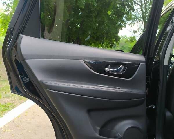 Черный Ниссан Rogue, объемом двигателя 2.5 л и пробегом 79 тыс. км за 18500 $, фото 16 на Automoto.ua