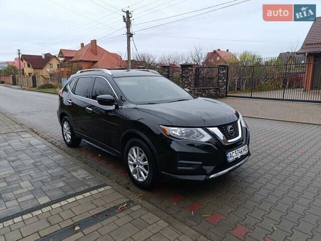 Черный Ниссан Rogue, объемом двигателя 2.49 л и пробегом 157 тыс. км за 13500 $, фото 6 на Automoto.ua