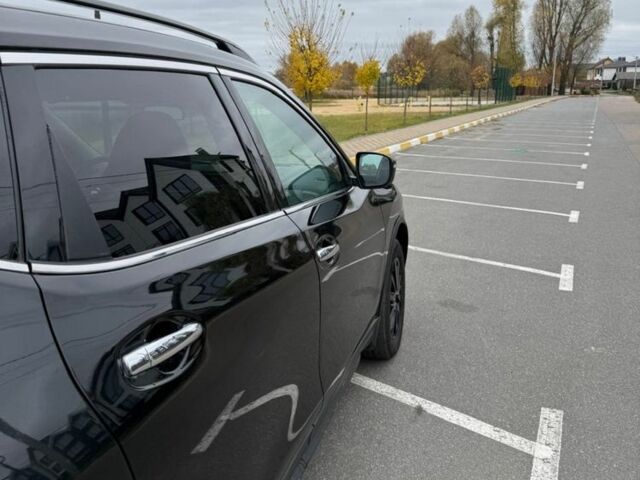 Чорний Ніссан Rogue, об'ємом двигуна 2.5 л та пробігом 178 тис. км за 13500 $, фото 2 на Automoto.ua