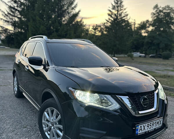 Чорний Ніссан Rogue, об'ємом двигуна 2.49 л та пробігом 88 тис. км за 17700 $, фото 4 на Automoto.ua