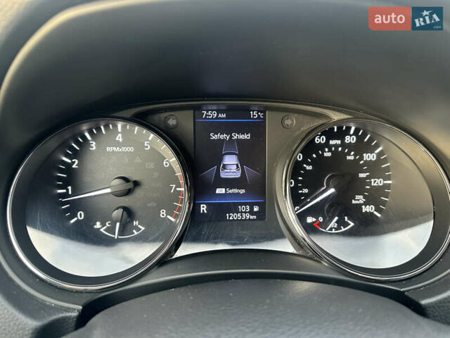 Черный Ниссан Rogue, объемом двигателя 2.49 л и пробегом 120 тыс. км за 16900 $, фото 2 на Automoto.ua