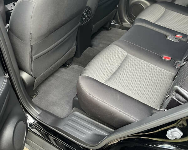 Черный Ниссан Rogue, объемом двигателя 2.49 л и пробегом 81 тыс. км за 14500 $, фото 37 на Automoto.ua