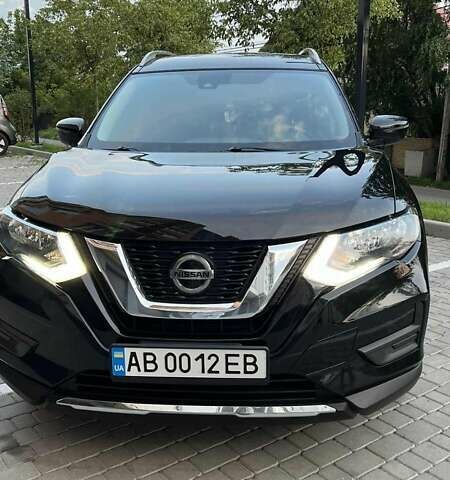 Черный Ниссан Rogue, объемом двигателя 2.49 л и пробегом 154 тыс. км за 15900 $, фото 13 на Automoto.ua