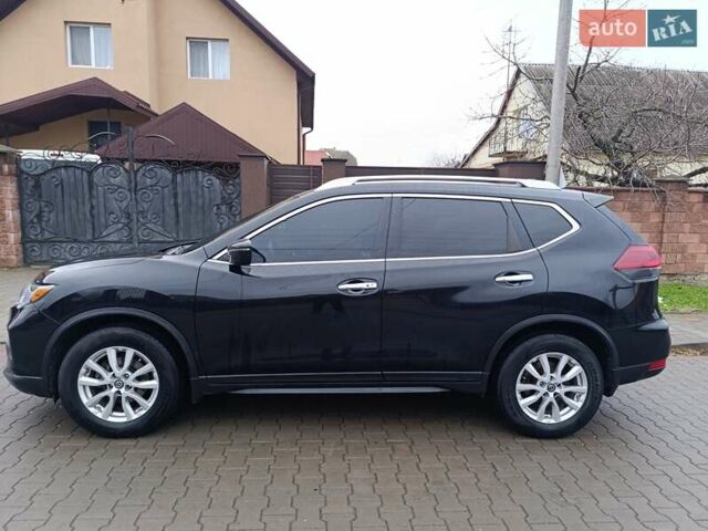 Черный Ниссан Rogue, объемом двигателя 2.49 л и пробегом 157 тыс. км за 13500 $, фото 1 на Automoto.ua