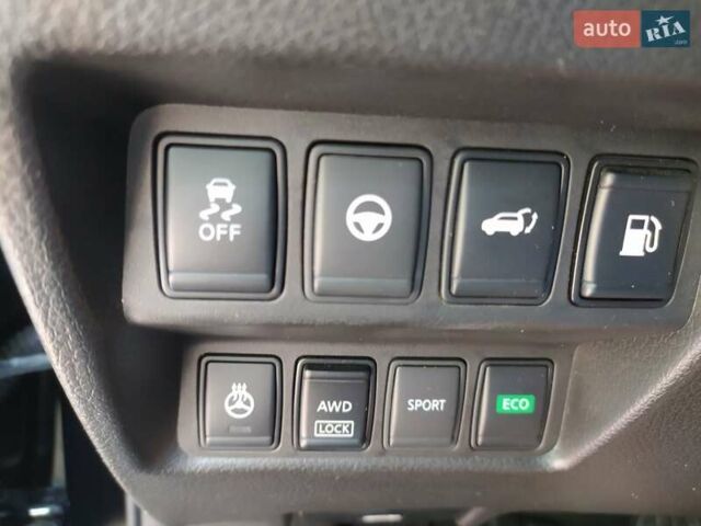 Черный Ниссан Rogue, объемом двигателя 2.5 л и пробегом 79 тыс. км за 18500 $, фото 11 на Automoto.ua