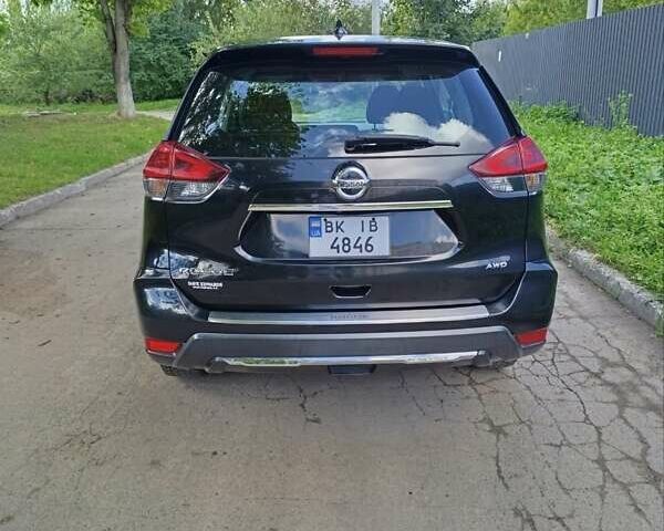 Черный Ниссан Rogue, объемом двигателя 2.49 л и пробегом 84 тыс. км за 13800 $, фото 1 на Automoto.ua