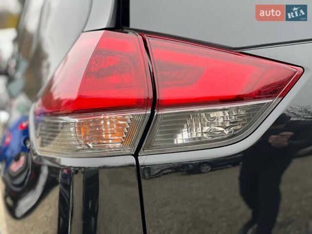 Черный Ниссан Rogue, объемом двигателя 2.5 л и пробегом 177 тыс. км за 14800 $, фото 18 на Automoto.ua